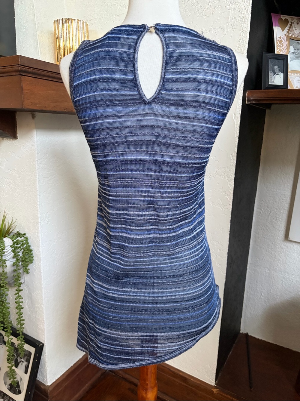 White House Black Market Blue Striped Asymmetrical Knit Tank Top S - Picture 5 of 5